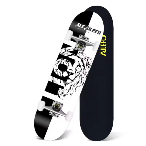 Skateboard Lion Black